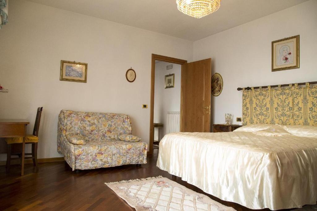 B&B Nuovo Paradiso Pescia Bagian luar foto