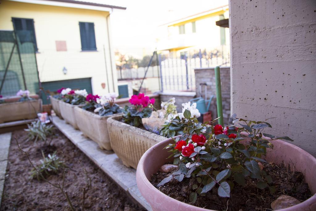 B&B Nuovo Paradiso Pescia Bagian luar foto