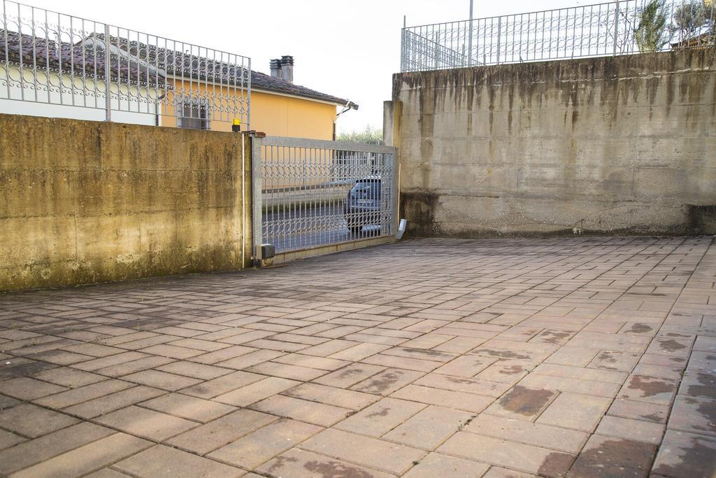 B&B Nuovo Paradiso Pescia Bagian luar foto