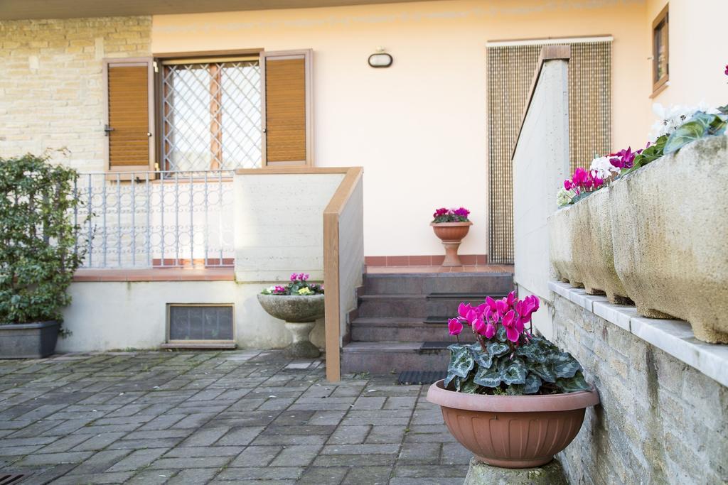 B&B Nuovo Paradiso Pescia Bagian luar foto